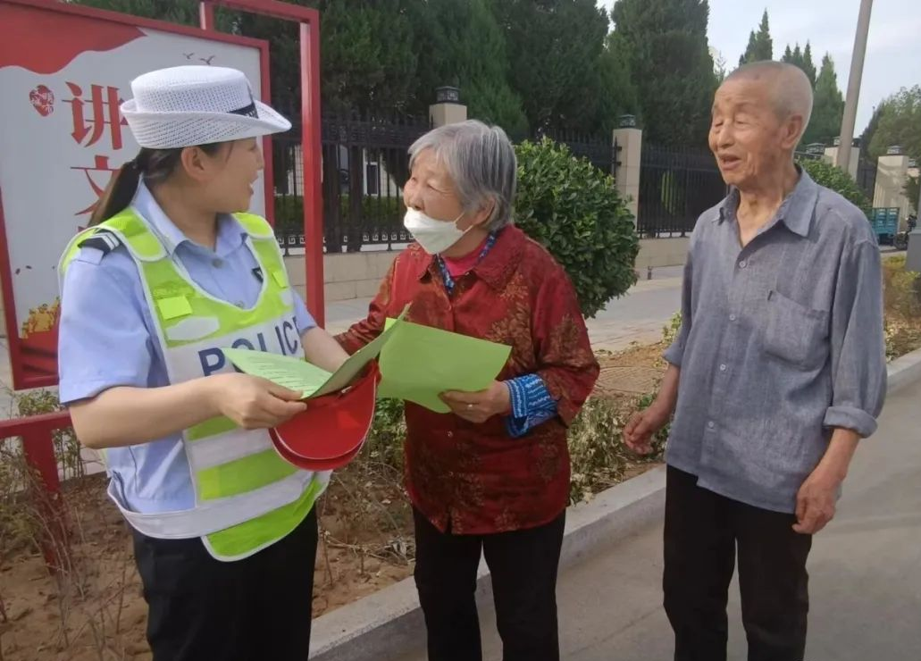 长治沁县交警：推介会上的“别样推介”