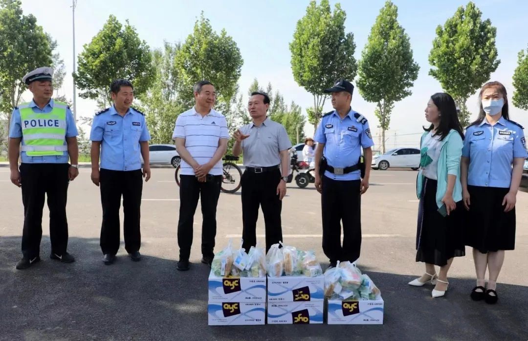 山西长治沁县：“端午”坚守岗位   浓浓关怀励斗志