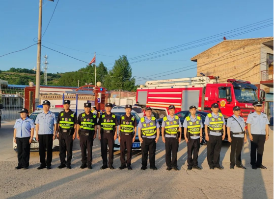 临汾浮山县公安局圆满完成寨圪塔康养景区“乐享端午、清凉‘粽’夏”活动安保任务