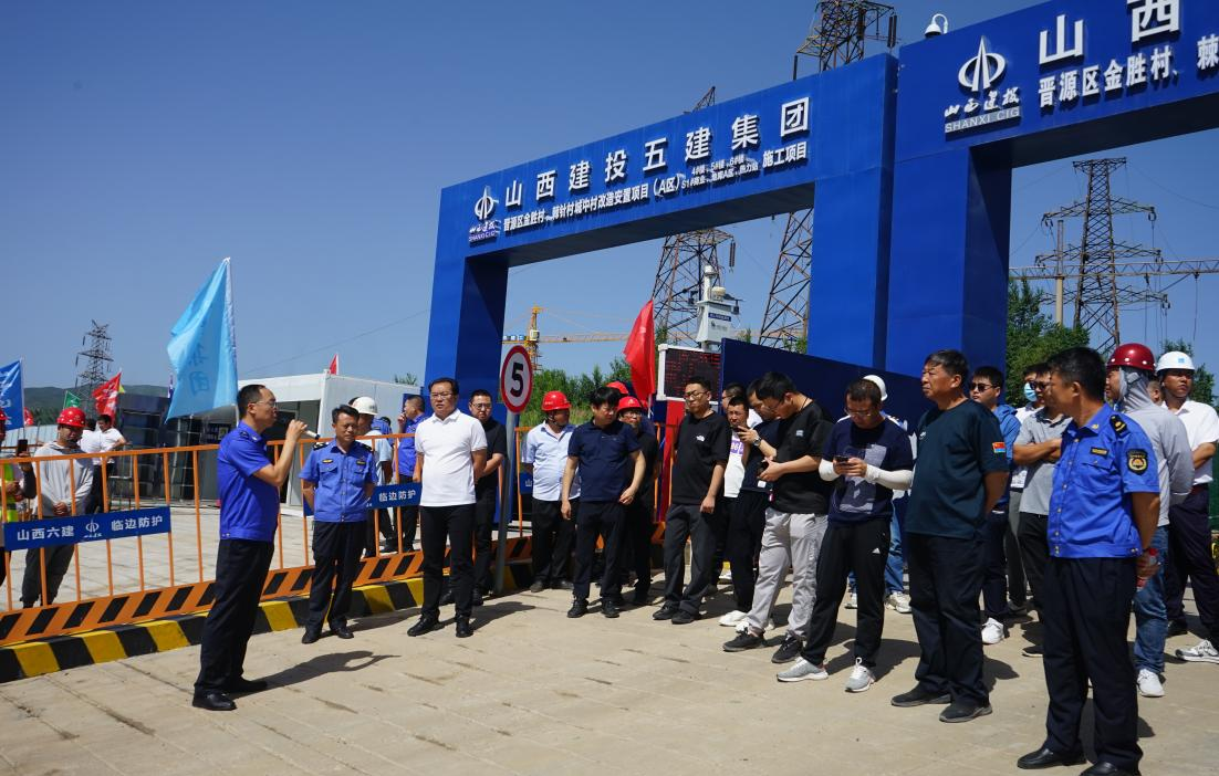 太原市城管执法队：强化示范带动效应  开展扬尘治理集中观摩活动