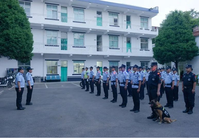 长治上党公安分局举行治安大清查启动仪式