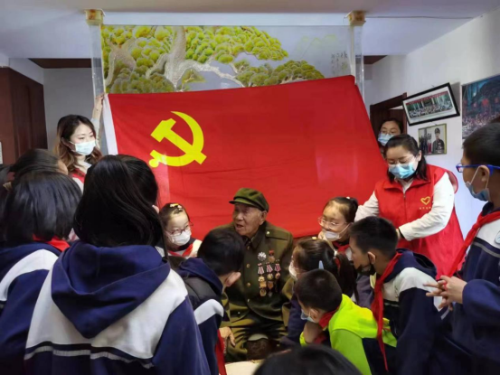 【太原迎泽人物张明甫】：往昔驰骋百战场，今朝喜看夕阳红