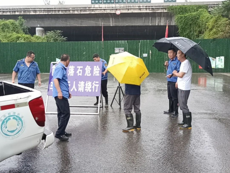 太原尖草坪区柴村街道：严阵以待抗风雨   筑牢防汛安全堤