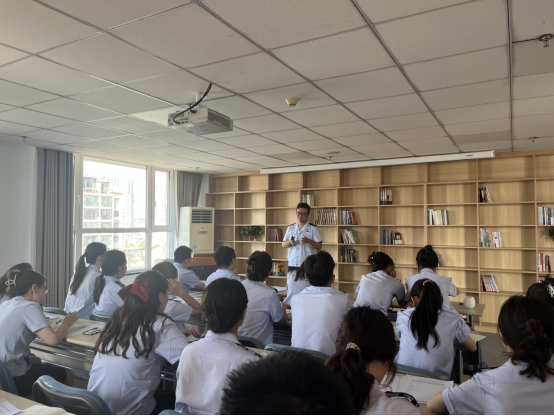 太原市迎泽区税务局：书香税苑  清风荐读