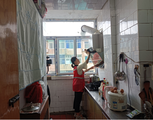 太原迎泽区：独居老人感受“家”的温馨