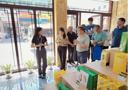 中国农业大学调研组莅临忻州繁峙县现代农业乡村e镇公共服务中心调研指导工作