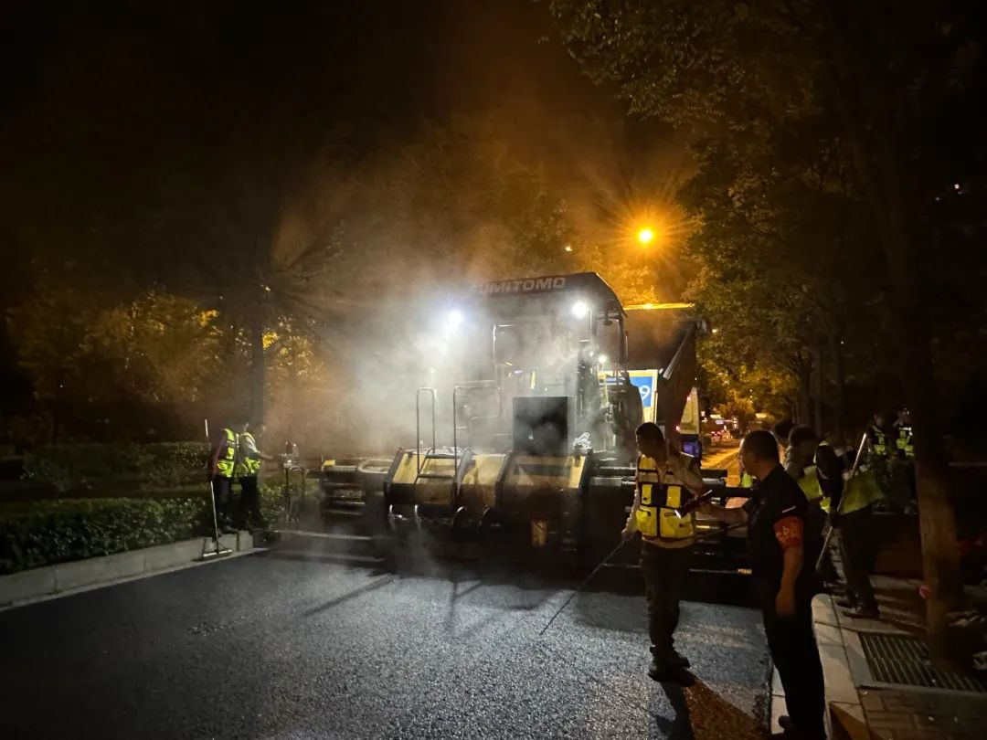 太原晋源区滨河西路养护用上新技术