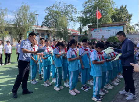 临汾翼城公安：法治讲座进校园  反恐防暴促安全