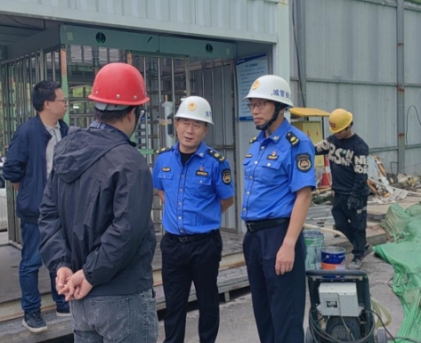 太原城管执法部门开展建筑工地节前安全大检查