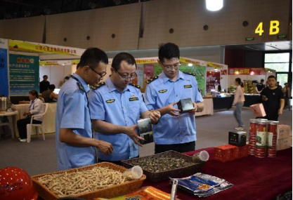 太原万柏林区市场监督管理局：助力农博有序推进    落实“两节”监管责任