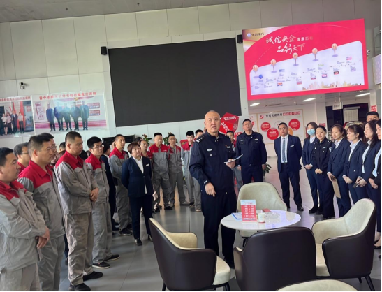 晋中开发区公安分局深入辖区企业开展防范电信网络诈骗宣传活动