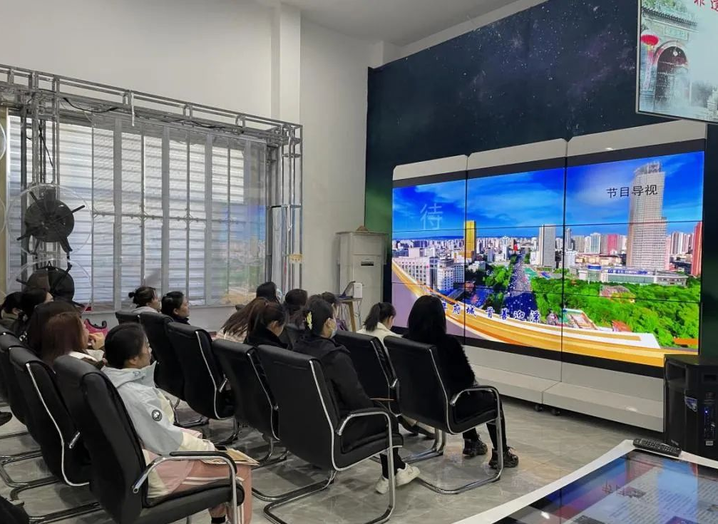 “迎泽文旅大讲堂”在太原府城游集散体验中心正式开讲