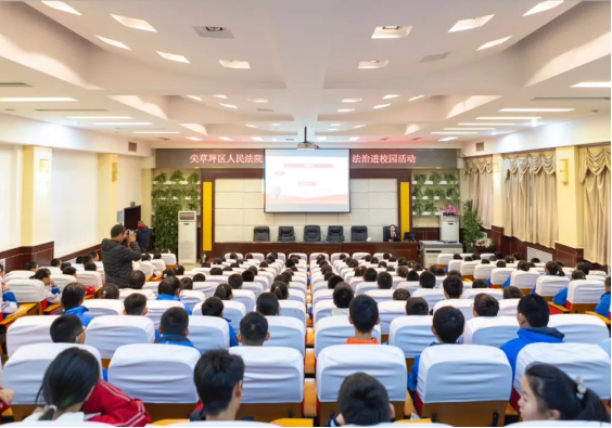 太原尖草坪区法院：法治教育进校园   护航青春伴成长