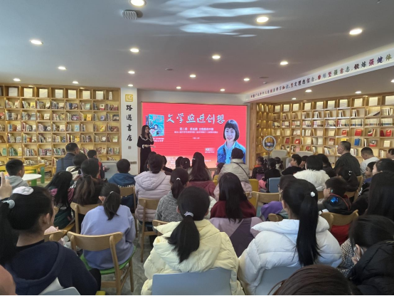 太原万柏林区兴华街道：亲子共成长  悦读向未来