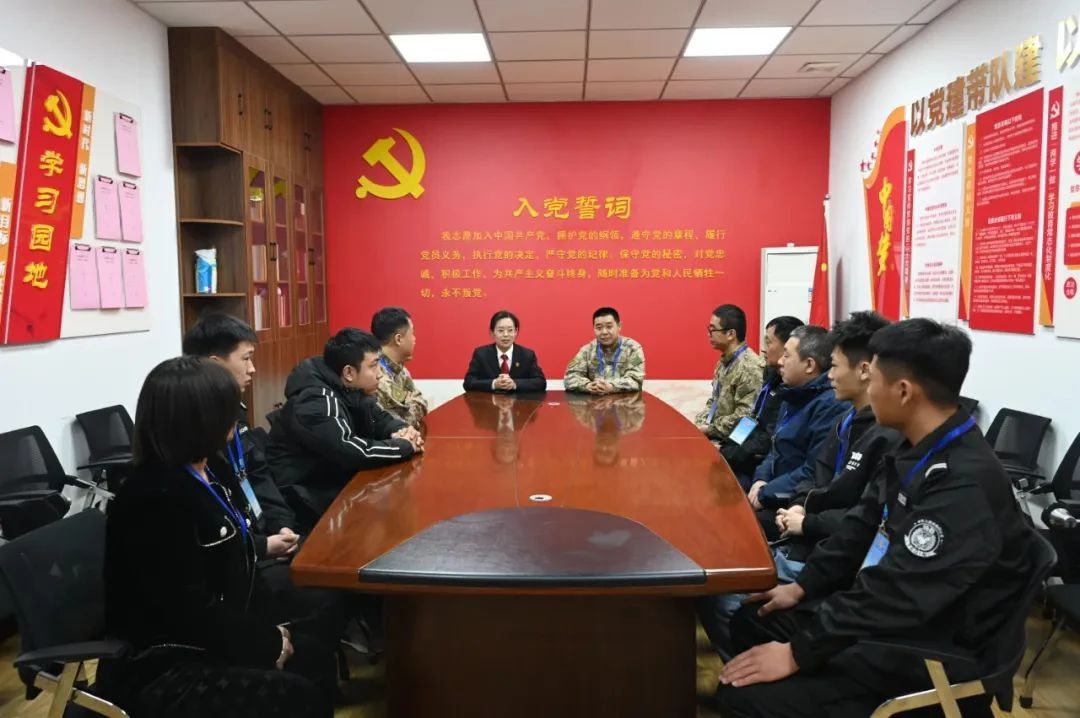 太原晋源区人武部走进法院旁听庭审