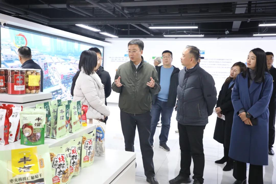 加快乡村e镇建设  赋能产业升级发展——太原尖草坪区区委副书记、区长张力维调研督