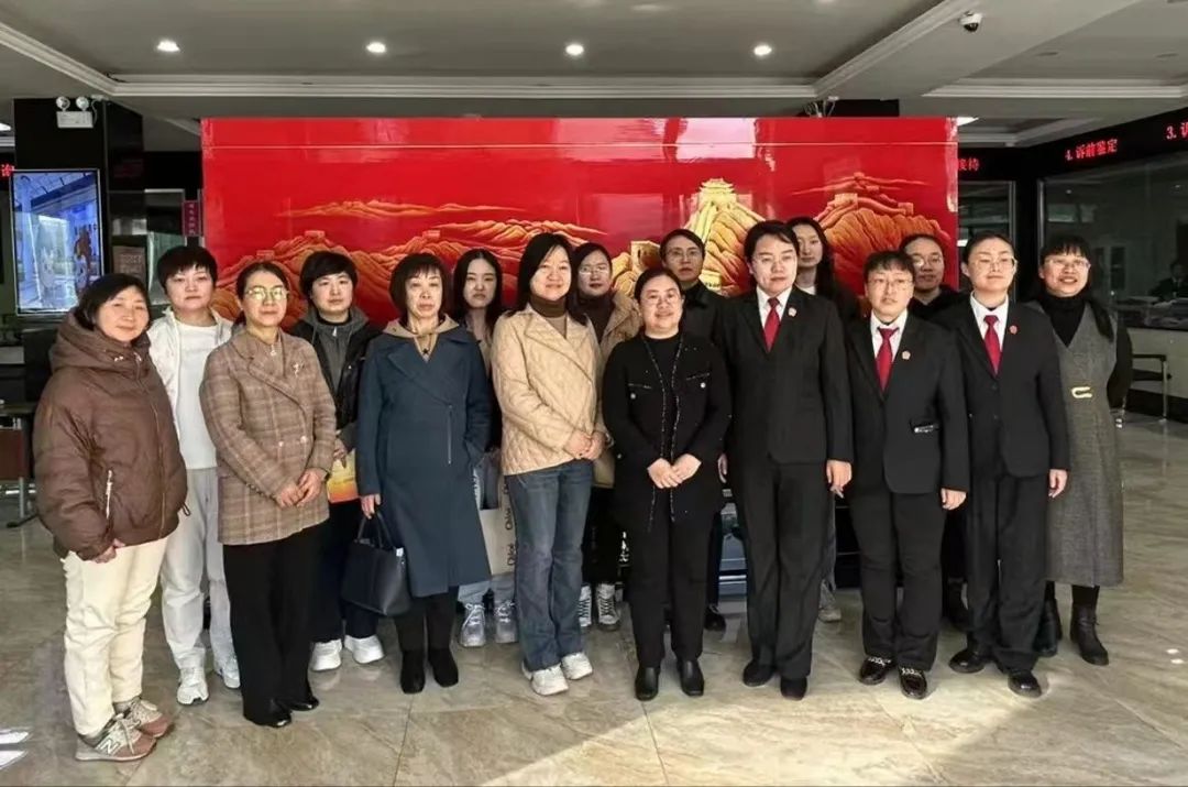 维护妇女权益、让爱与法同行——山西平遥县妇联干部走进法院