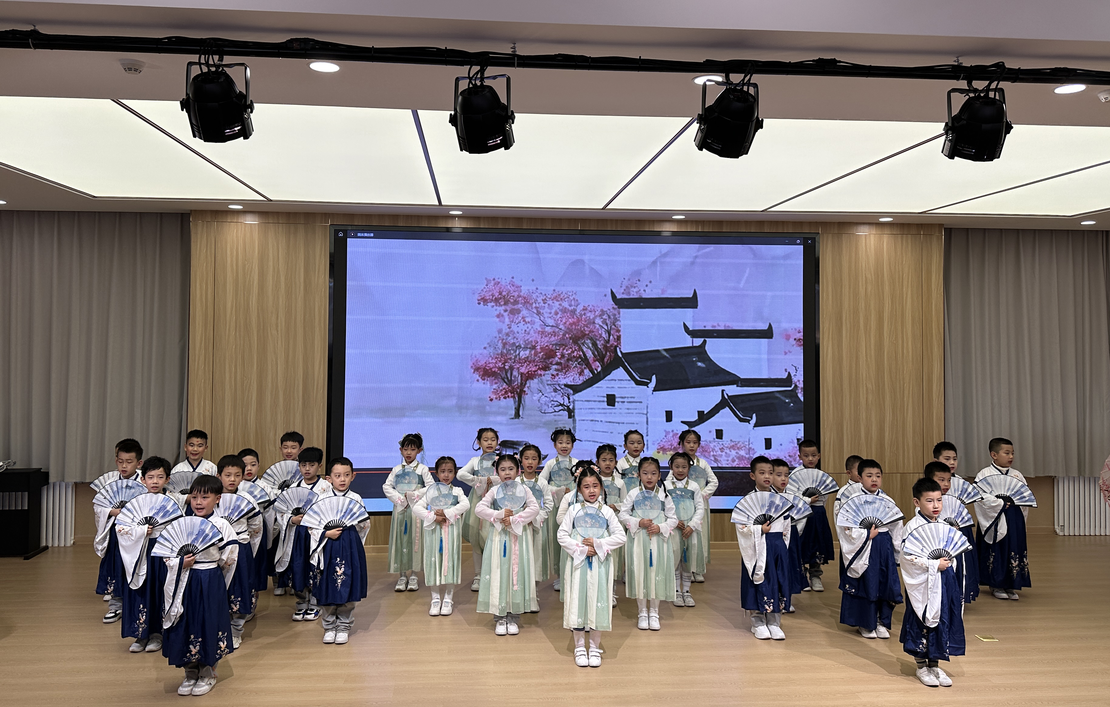 太原小店区：艺术泽润童年  唱响美好未来