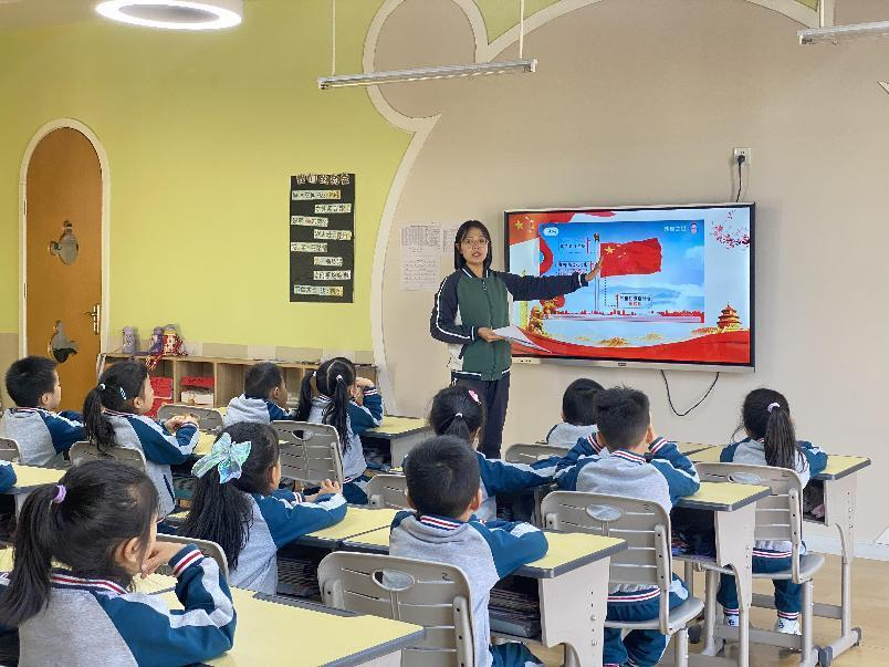 以法护航  快乐成长——太原万柏林区晋祠路社区开展宪法宣传活动