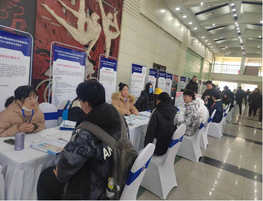 太原万柏林区：广纳人才，服务就业