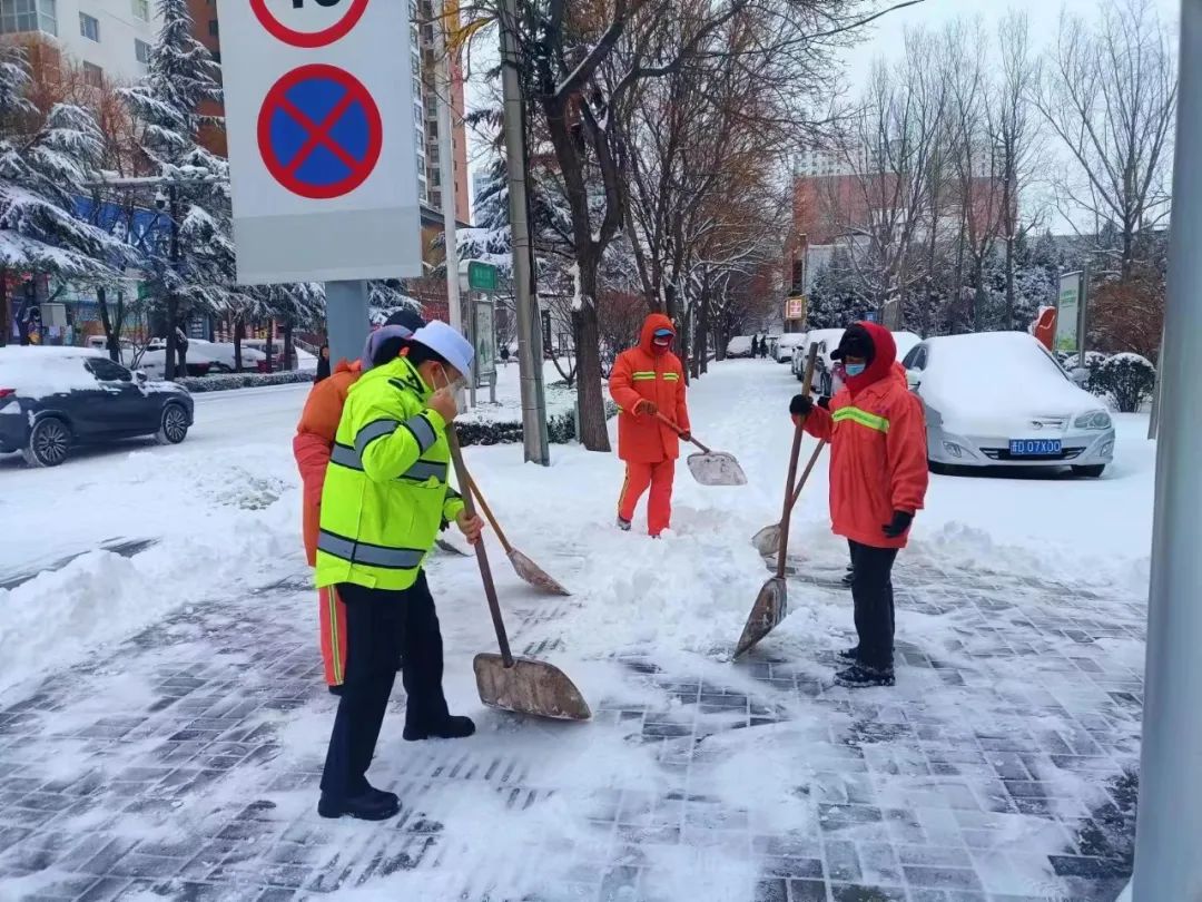 风雪中，有他们温暖守护！