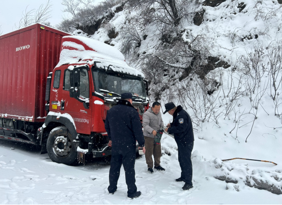 【雪中“警”色】长治沁源公安暖心救助温暖寒冬