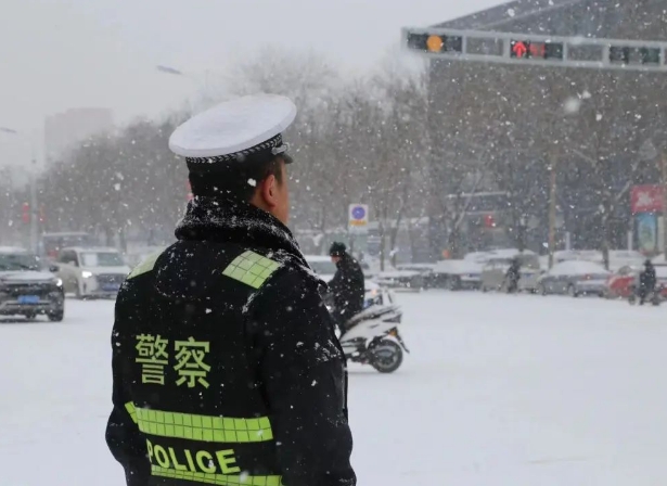 山西：预警连发，“雪警”继续守候！