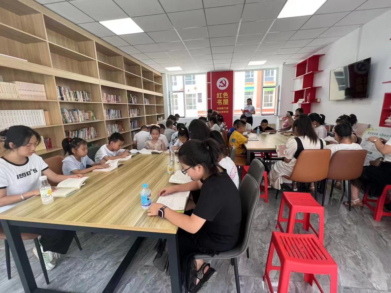 太原古交市桃园街道青山路二社区：关爱“一老一小” 守护“朝夕美好”