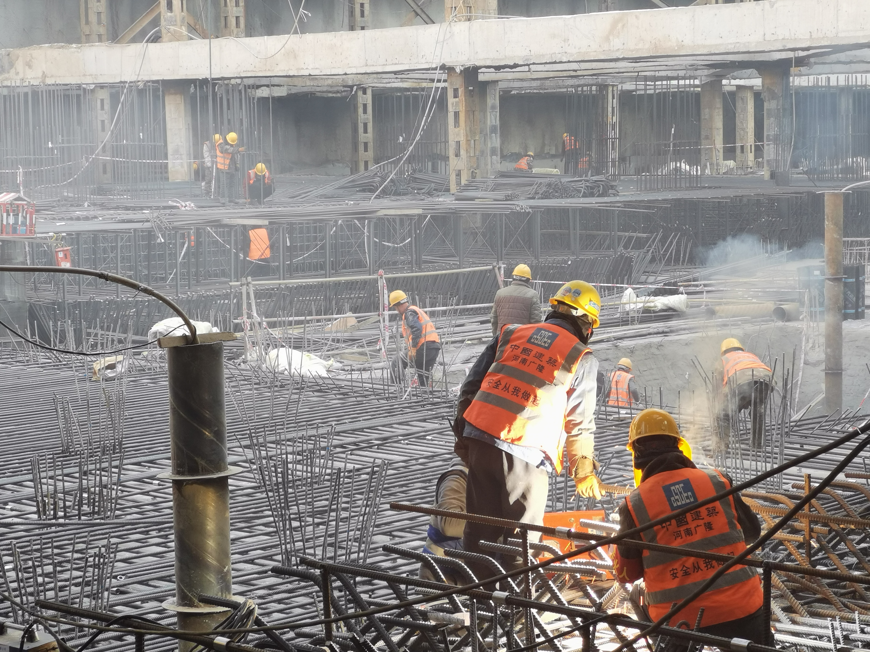 元旦不停工  项目不打烊——中建三局科技研发中心建设项目全力以赴推进项目顺利进行