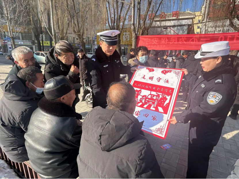 长治壶关交警：以“110宣传活动”为契机积极开展交通安全宣传活动