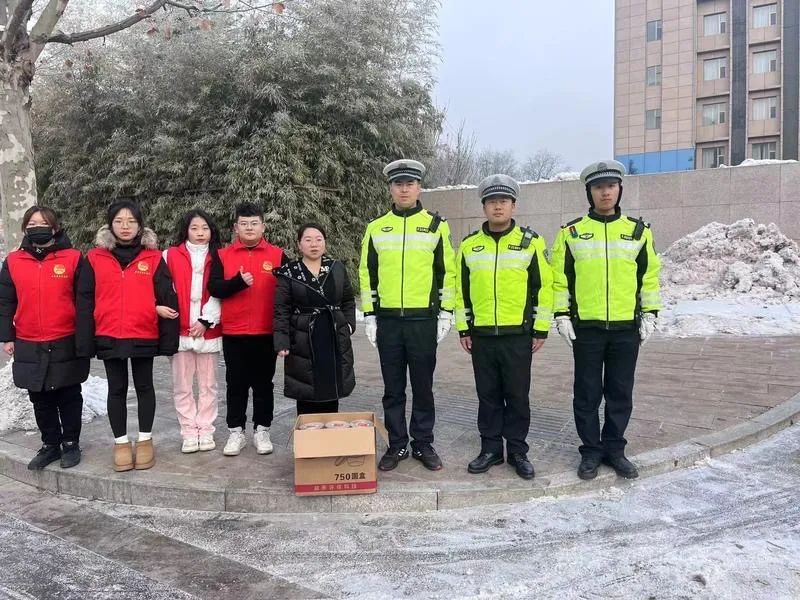 长治公安：腊八节，护你“粥”全，情暖人间！