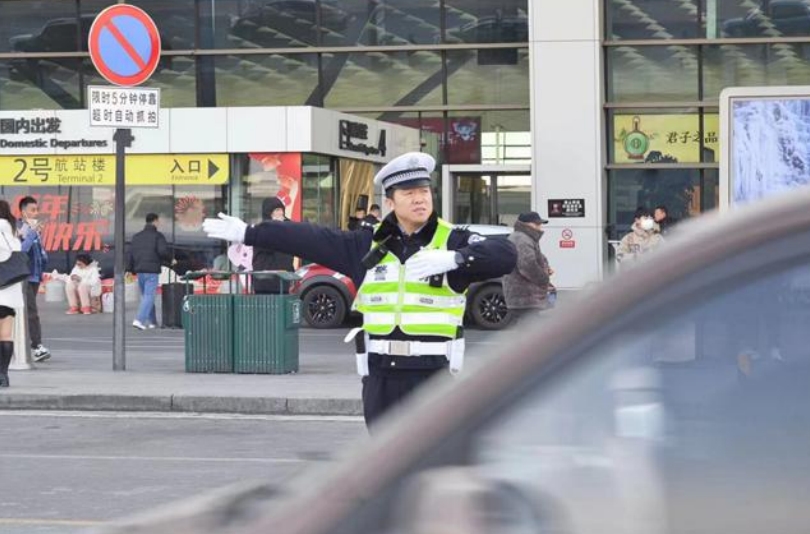 下一站，回家！ 河南机场公安筑牢春运平安防线