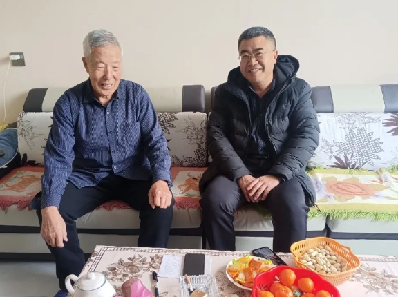 民革忻州繁峙支部春节前夕慰问老党员