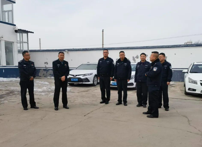长治潞城公安局：新春走基层   慰问暖警心