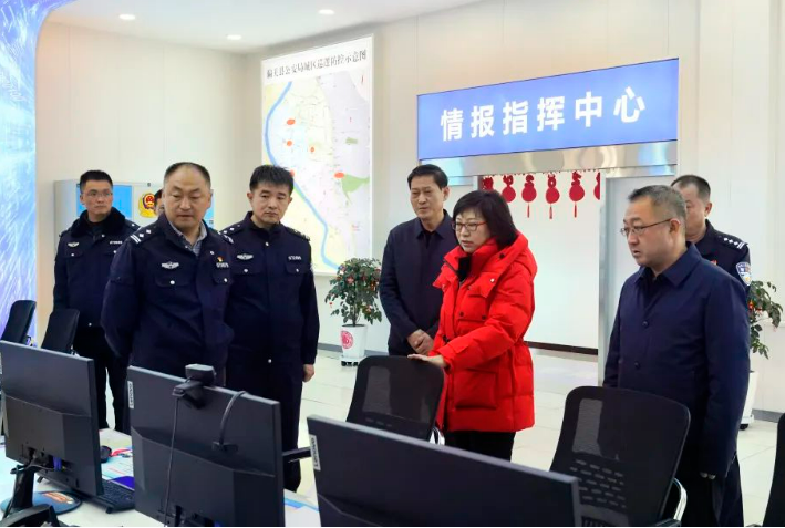 忻州偏关：杨晓宏走访慰问一线工作人员