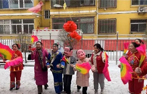 太原尖草坪区光社街道开展以“龙行龘龘闹元宵，欢天喜地猜灯谜”为主题的元宵节活动