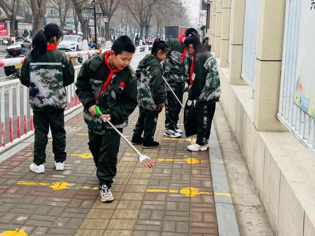 太原杏花岭区杏花岭街道：雷锋精神传薪火  志愿服务扬新风