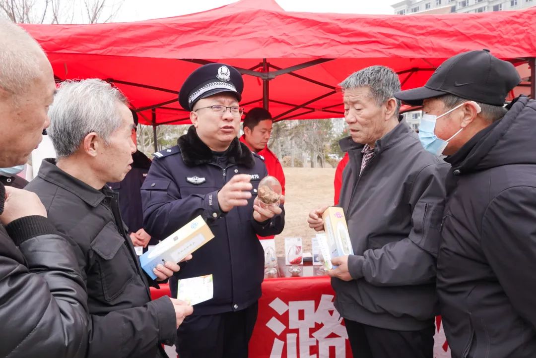 长治潞城：春暖三月学雷锋  禁毒反诈交安宣传齐上阵