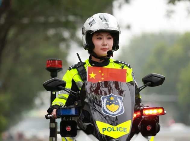 【致敬了不起的她】警营玫瑰   灼灼芳华