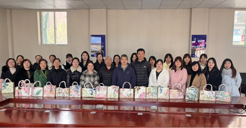 太原市政集团八公司开展“追梦新时代  巾帼绽芳华”三八主题活动