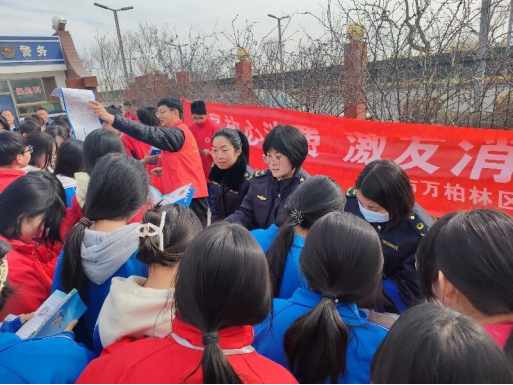太原万柏林区：消费维权进校园  食品安全是底线