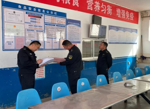山西左权县公安局芹泉派出所开展辖区校园食品安全检查