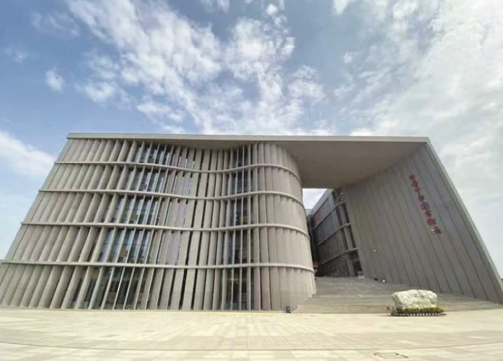 当象牙塔遇上魏榆风华