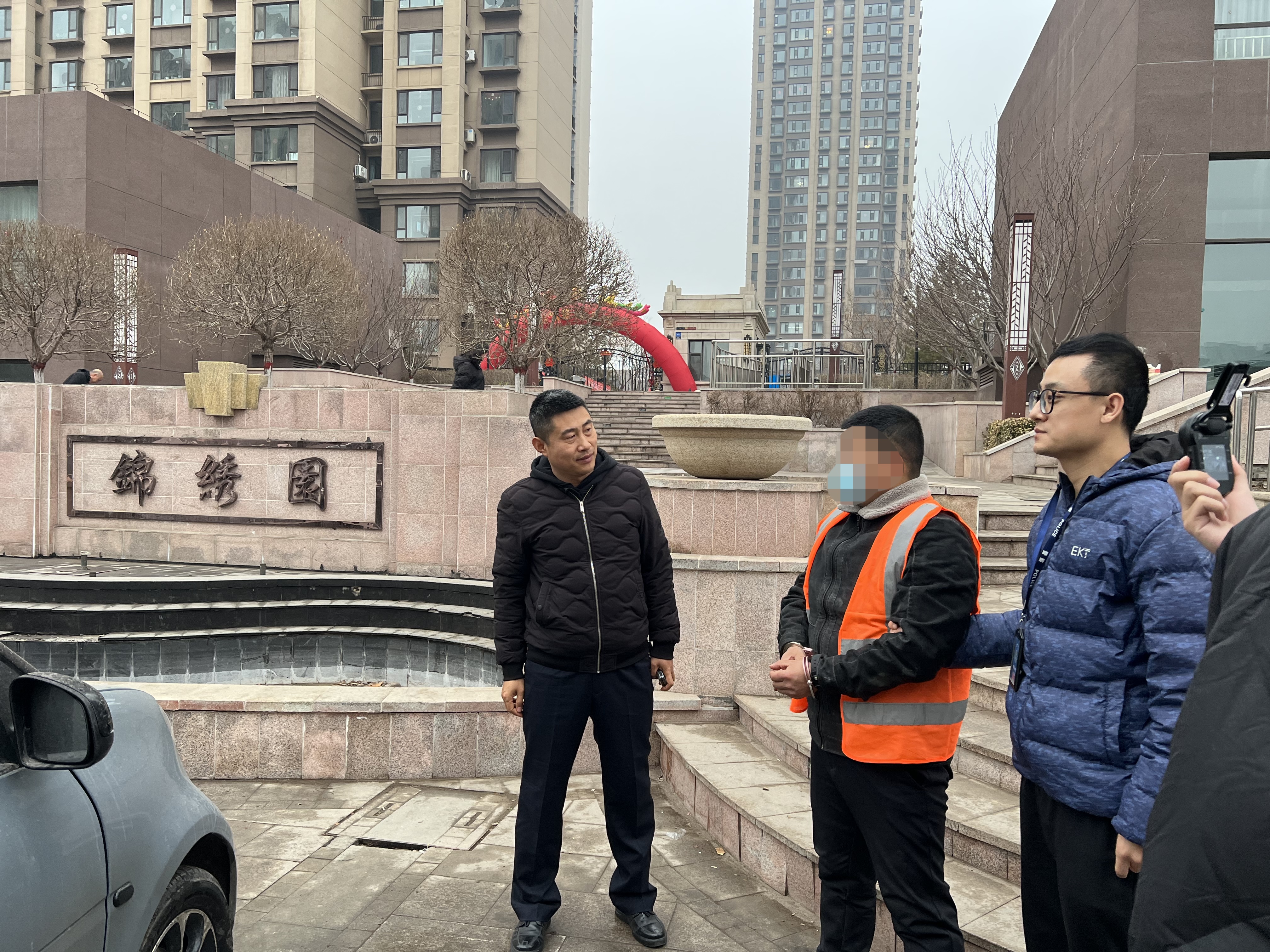 晋中城区警方破获系列盗窃车内财物案