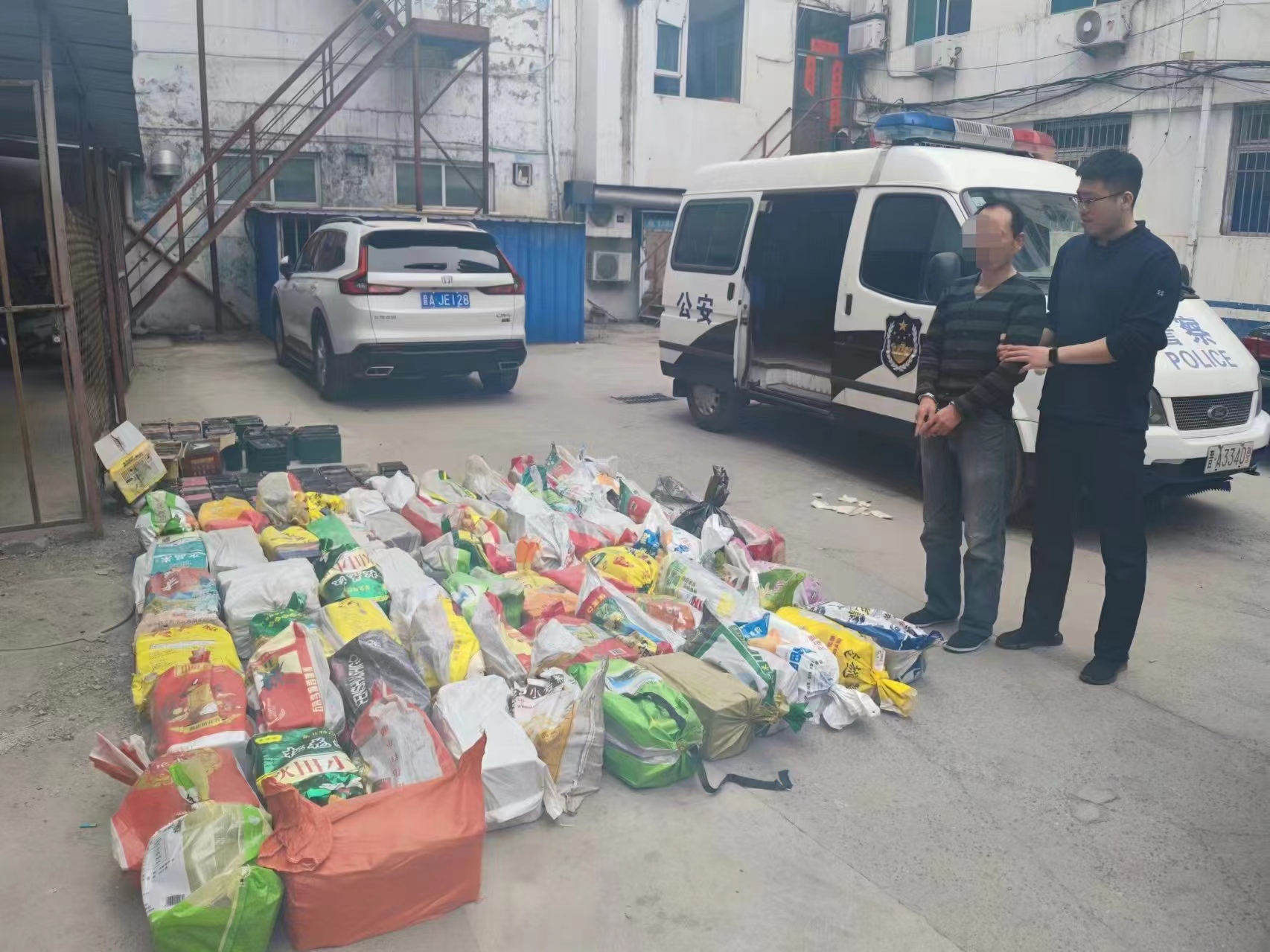 ab6ea2a0f8f17848bba433f8bc10d3a.jpg ab6ea2a0f8f17848bba433f8bc10d3a.jpg