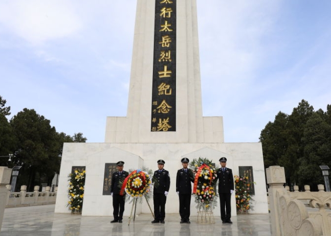缅怀追思祭英烈  忠诚奋进铸警魂！长治五马公安分局开展清明祭英烈活动