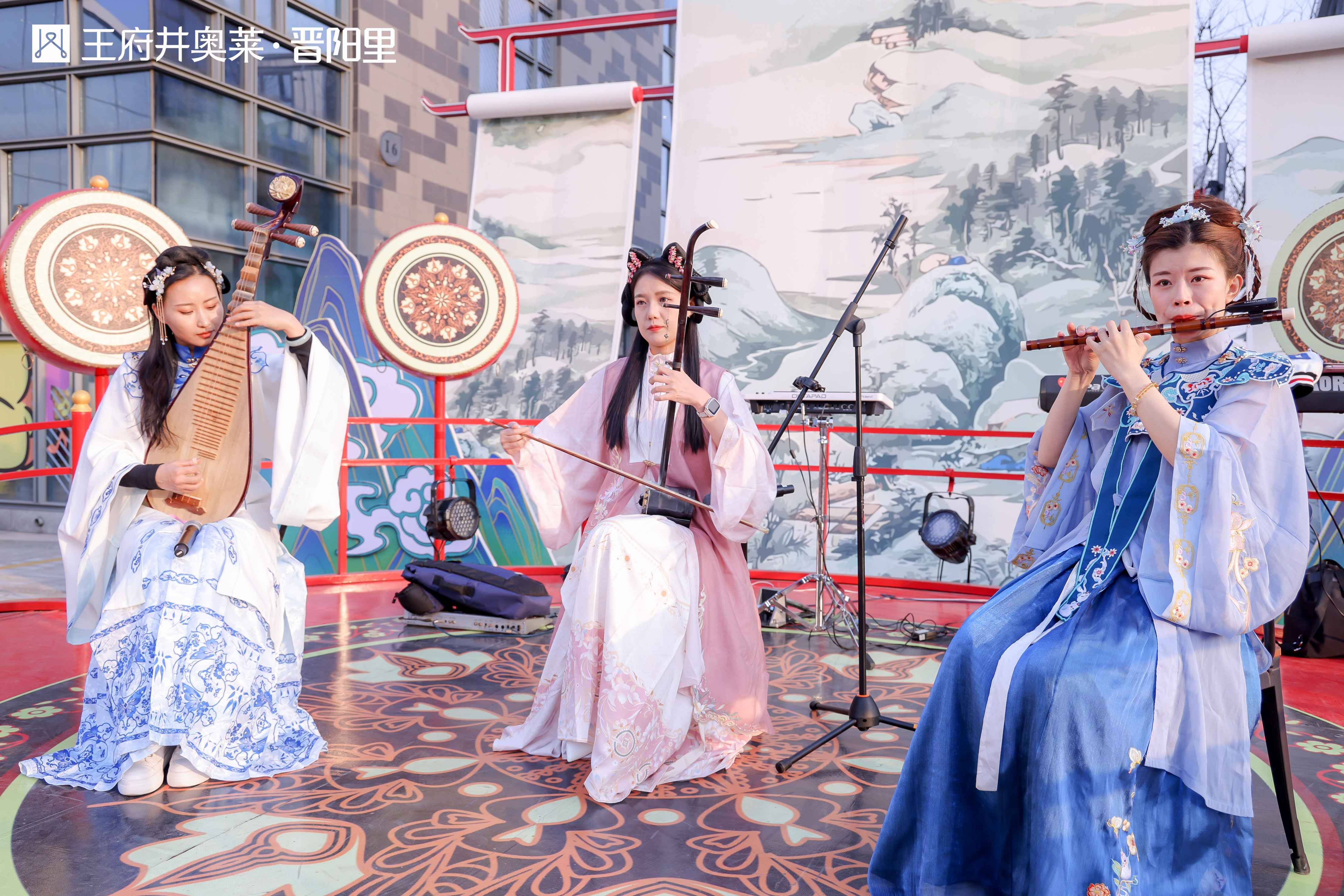 太原晋阳里：“春日经济”热力十足