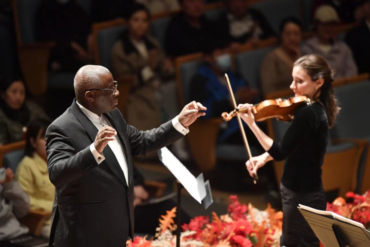 第二届太原“汾河右岸”国际音乐节开幕