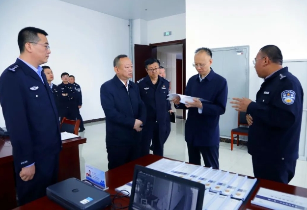 朔州市委副书记、政法委书记宋红波深入市公安局调研指导工作