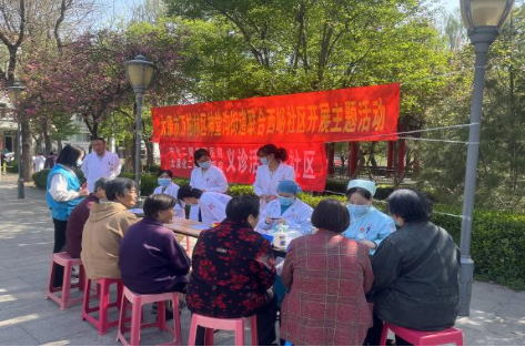 太原万柏林区神堂沟街道西峪社区开展“爱国卫生月”活动